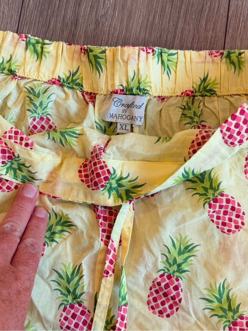 Pineapple-Print Short Pajama Set - Yellow & Pink - Picture 5 of 8